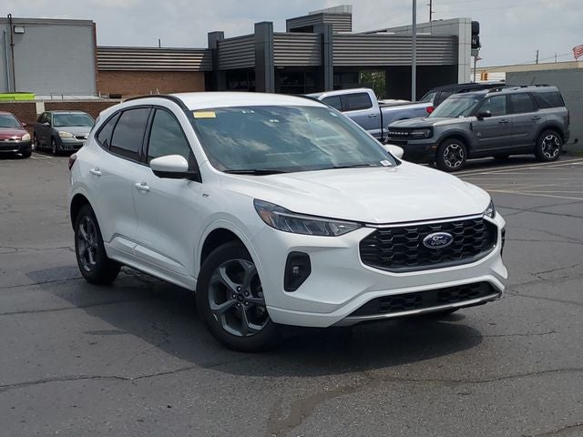 2023 Ford Escape Hybrid ST-Line Select