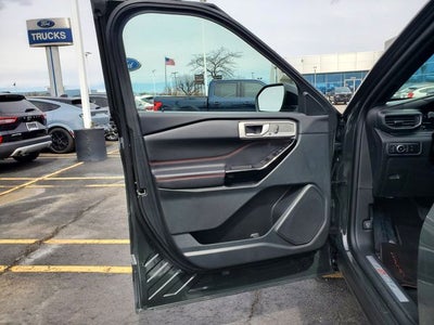 2024 Ford Explorer ST-Line