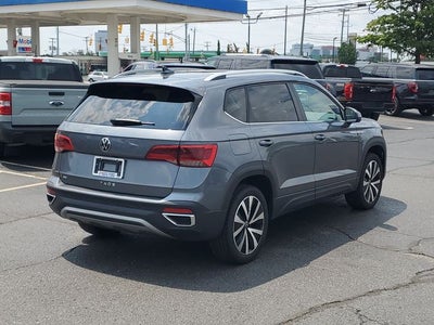 2024 Volkswagen Taos 1.5T SE