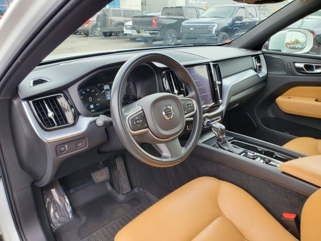 2020 Volvo XC60 T5 Momentum