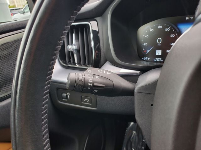 2020 Volvo XC60 T5 Momentum