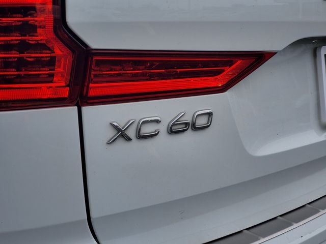 2020 Volvo XC60 T5 Momentum